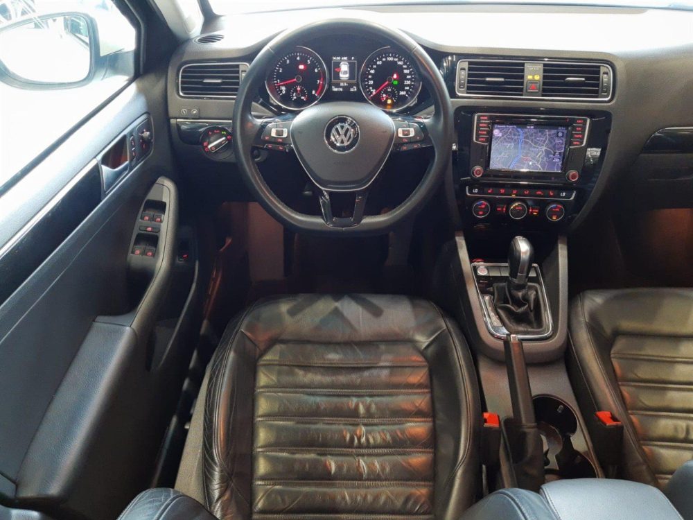 volkswagen-jetta-2.0-tsi-highline-211cv-gasolina-4p-tiptronic-wmimagem12593896737