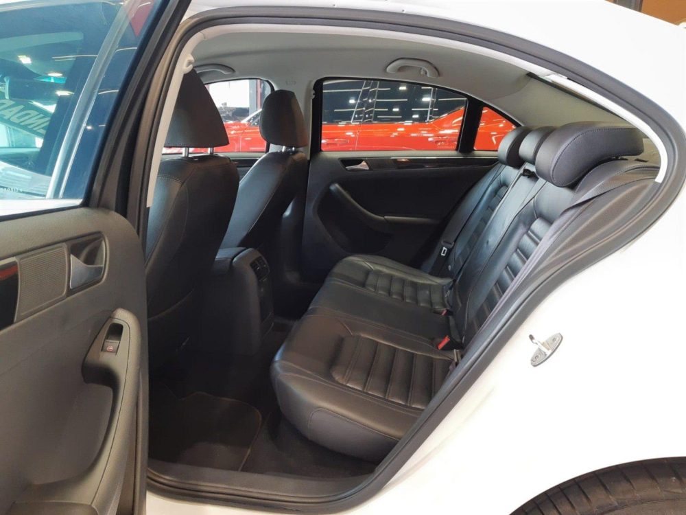 volkswagen-jetta-2.0-tsi-highline-211cv-gasolina-4p-tiptronic-wmimagem12594013341